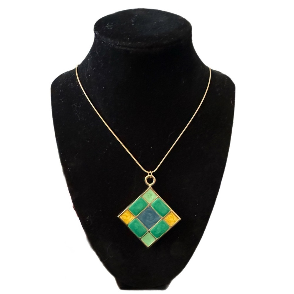 Vintage Women’s Gold Tone Enamel Pendant Coastal Blue Retro Chic Snake Chain 24”